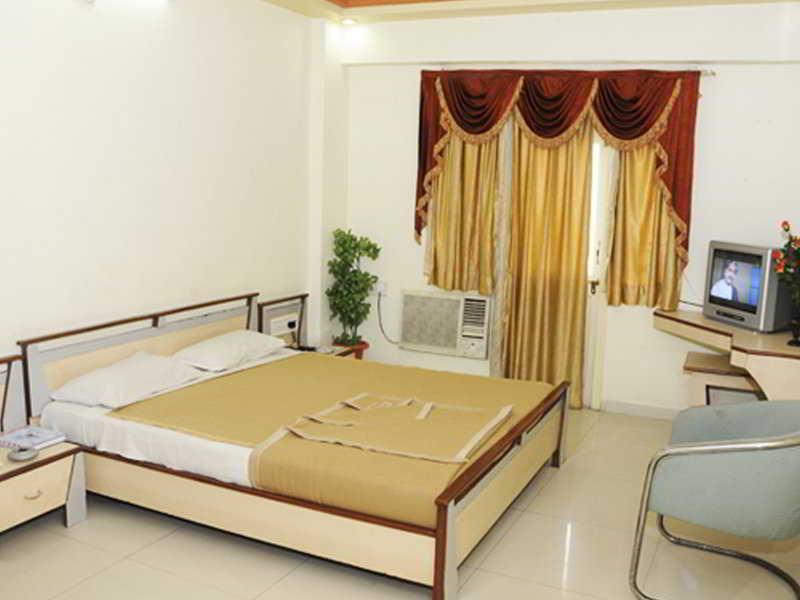 Neelkanth Paradise Hotel Ahmedabad Luaran gambar